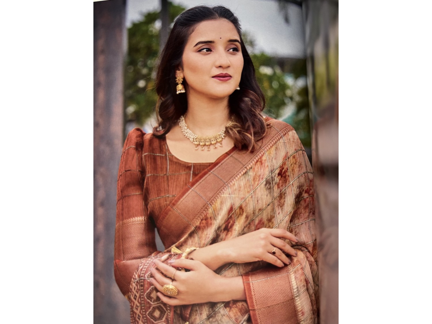 Elegant Linen Cotton Saree